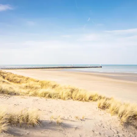 Attic In By The Sea *