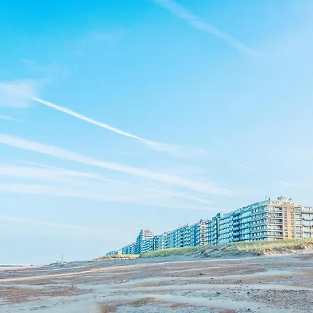 Апартаменты Attic In By The Sea