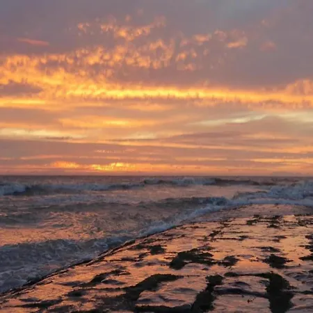 Attic In By The Sea Daire Nieuwpoort