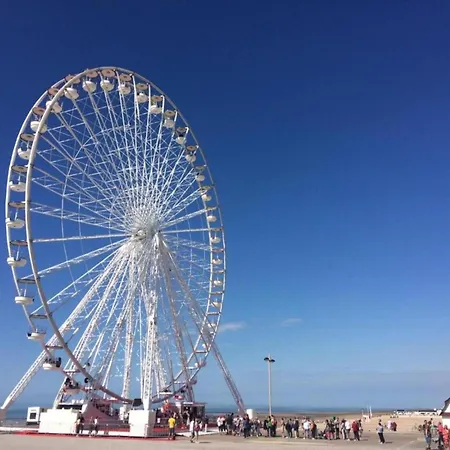 Attic In By The Sea Daire Nieuwpoort